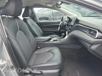 2023 Toyota Camry SE - miniatura 8