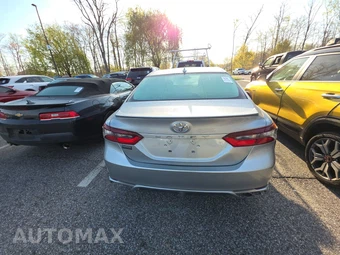 2023 Toyota Camry SE - miniatura 5