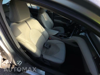 2023 Toyota Camry SE - miniatura 8