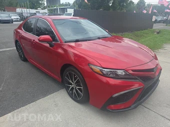 2023 Toyota Camry SE - miniatura 3