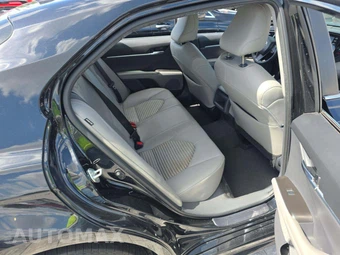 2023 Toyota Camry SE - miniatura 16