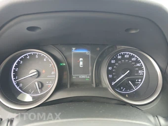 2023 Toyota Camry SE - miniatura 12