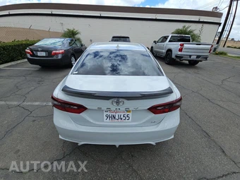 2023 Toyota Camry SE - miniatura 5