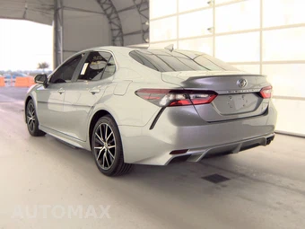 2023 Toyota Camry SE - miniatura 6