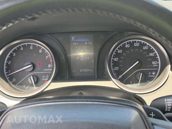 2023 Toyota Camry SE - miniatura 9