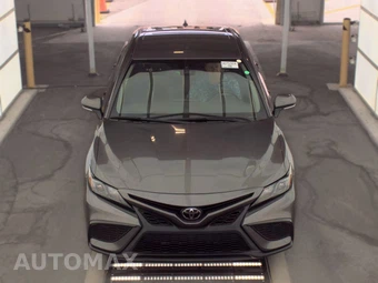 2023 Toyota Camry SE - miniatura 2