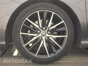 2023 Toyota Camry SE - miniatura 9