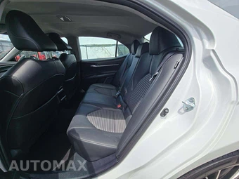 2023 Toyota Camry SE - miniatura 10