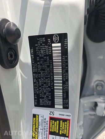 2023 Toyota Camry SE - miniatura 2