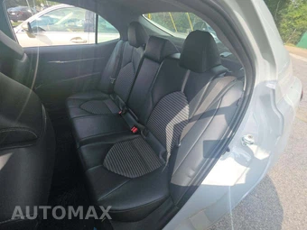 2023 Toyota Camry SE - miniatura 13