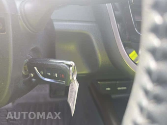2023 Toyota Camry SE - miniatura 8