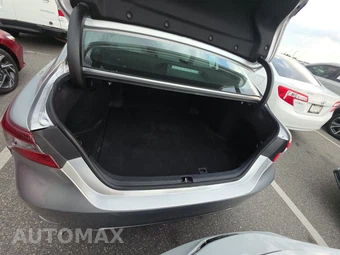 2023 Toyota Camry SE - miniatura 16