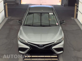 2023 Toyota Camry SE - miniatura 2