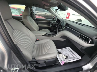 2023 Toyota Camry SE - miniatura 8