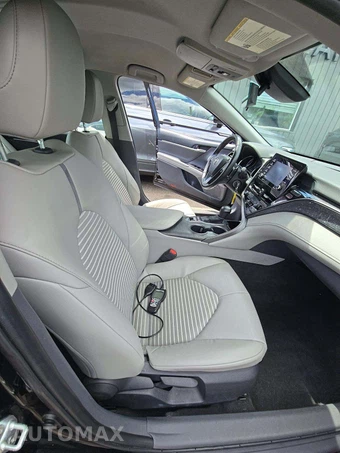 2023 Toyota Camry SE - miniatura 18