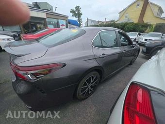 2023 Toyota Camry SE - miniatura 3