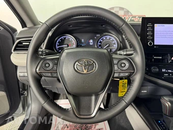 2023 Toyota Camry SE - miniatura 13