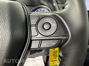2023 Toyota Camry SE - miniatura 16