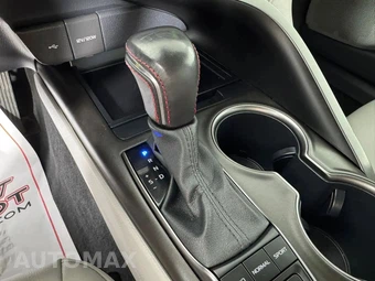2023 Toyota Camry SE - miniatura 20