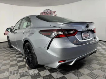 2023 Toyota Camry SE - miniatura 24