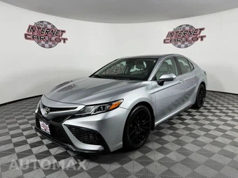 2023 Toyota Camry SE - miniatura 3