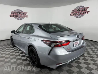 2023 Toyota Camry SE - miniatura 5