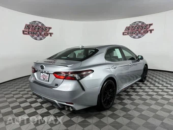 2023 Toyota Camry SE - miniatura 7