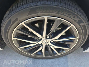 2023 Toyota Camry SE - miniatura 24