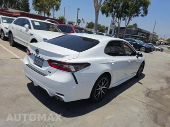 2023 Toyota Camry SE - miniatura 3