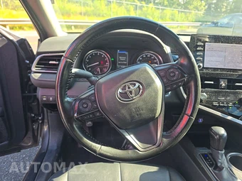 2023 Toyota Camry SE - miniatura 10