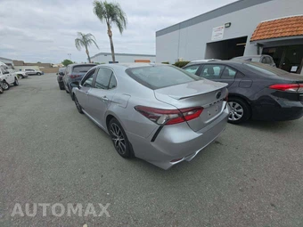 2023 Toyota Camry SE - miniatura 2