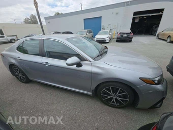2023 Toyota Camry SE - miniatura 4