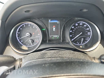 2023 Toyota Camry SE - miniatura 12