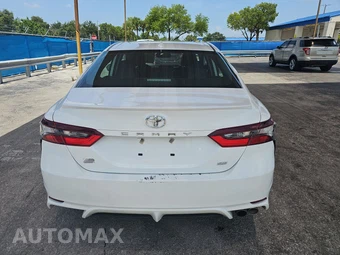 2023 Toyota Camry SE - miniatura 5