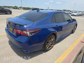 2023 Toyota Camry SE Nightshade Edition - miniatura 4
