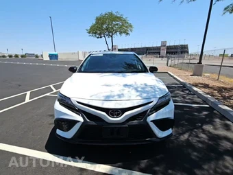 2023 Toyota Camry SE Nightshade Edition - miniatura 2