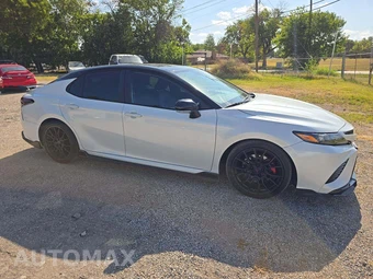 2023 Toyota Camry TRD - miniatura 4