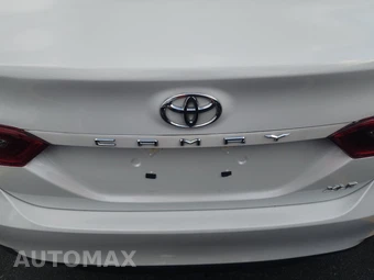 2023 Toyota Camry XLE - miniatura 16