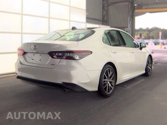 2023 Toyota Camry XLE - miniatura 4
