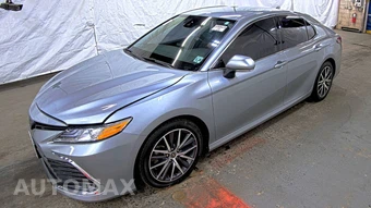 2023 Toyota Camry XLE