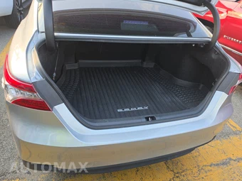 2023 Toyota Camry XLE - miniatura 16