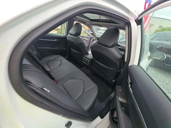 2023 Toyota Camry XLE - miniatura 16
