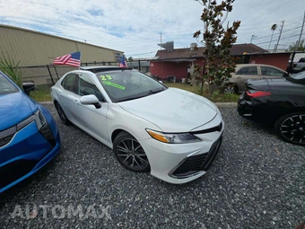 2023 Toyota Camry XLE - miniatura 4