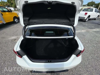 2023 Toyota Camry XSE - miniatura 11