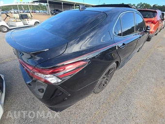 2023 Toyota Camry XSE - miniatura 4