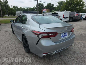 2023 Toyota Camry XSE - miniatura 2