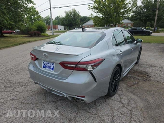 2023 Toyota Camry XSE - miniatura 3
