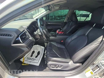 2023 Toyota Camry XSE - miniatura 3