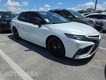 2023 Toyota Camry XSE - miniatura 3