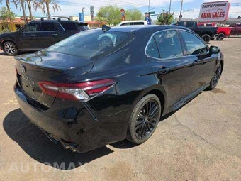 2023 Toyota Camry XSE - miniatura 3